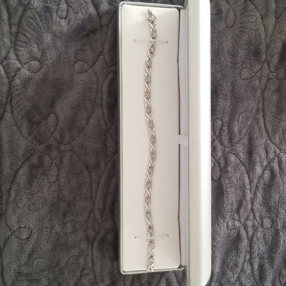 Diamond bracelet
